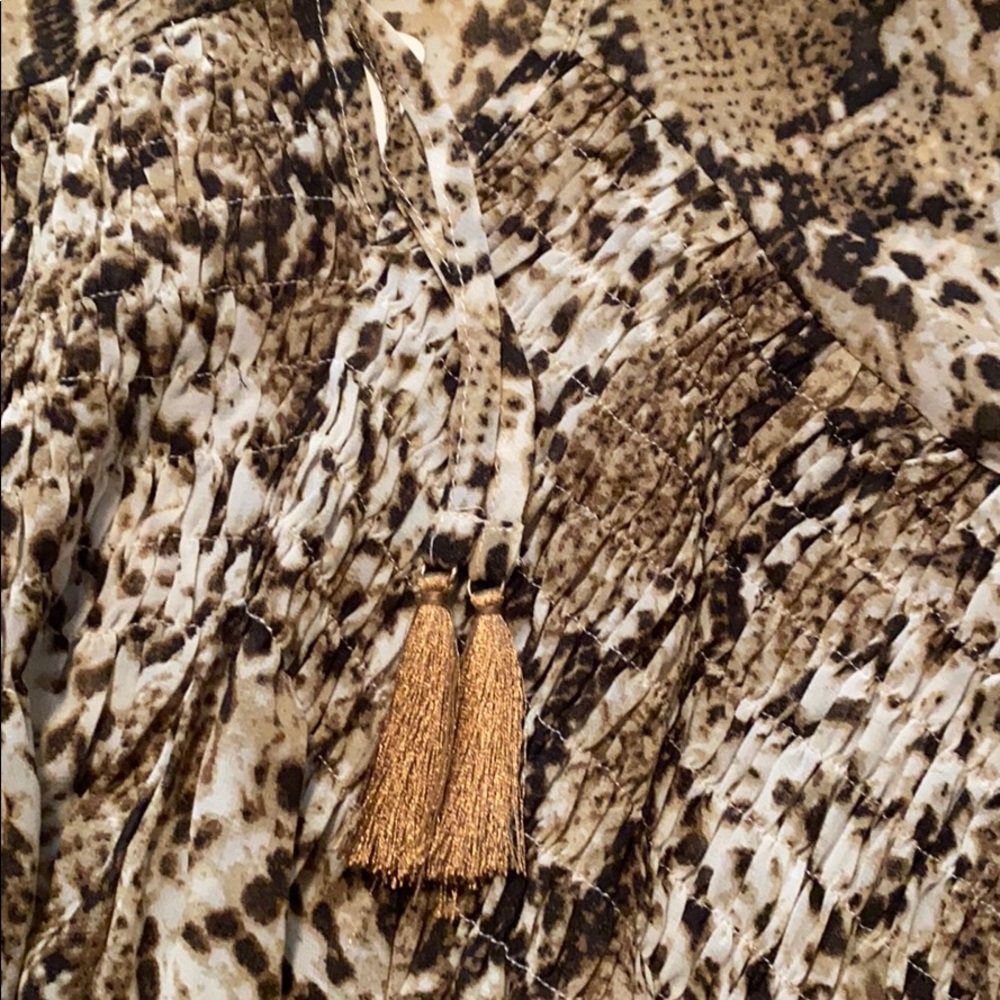 Wild Snake Python Blouse - Picture 8 of 9